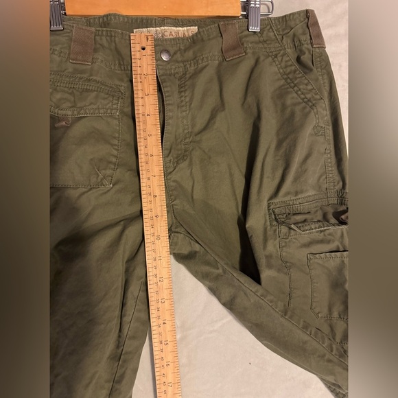 Cabela's Green Cargo Pants Durable Outdoor Wear - Picture 5 of 6
